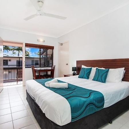 Hotel High Chaparral Cairns Exterior foto